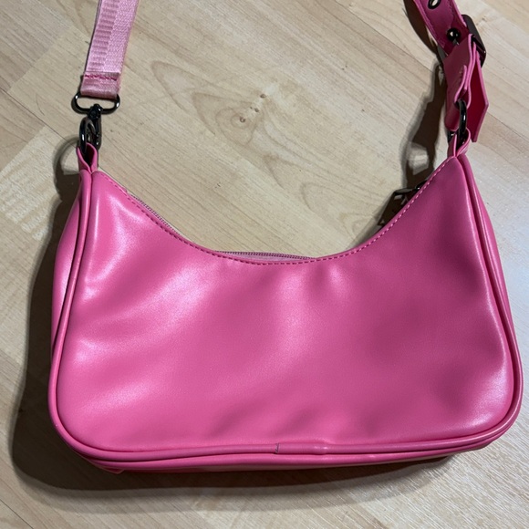 Chic Pink Shoulder Bag with Stud Accents - Picture 8 of 9